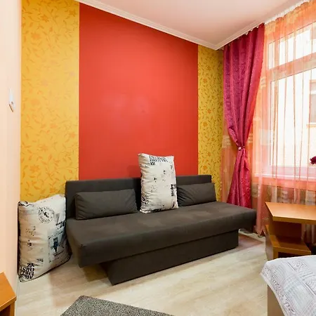 Apartment Seasons Design