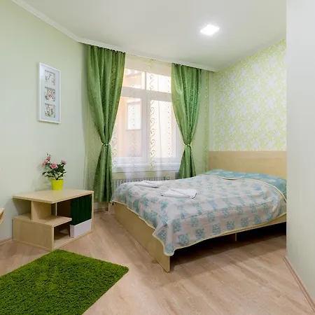 Apartment Seasons Design