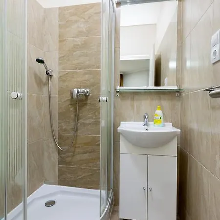Apartment Seasons Design